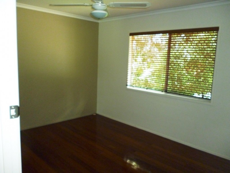 75 Lance Drive, Flinders View QLD 4305