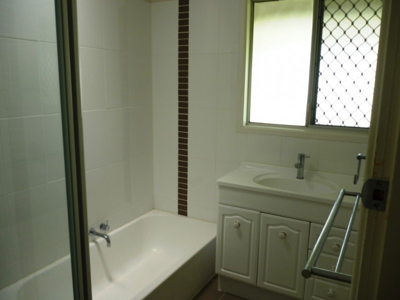 75 Lance Drive, Flinders View QLD 4305