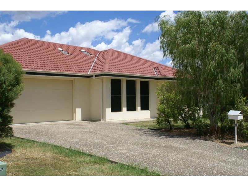 13 Waratah Court, Yamanto QLD 4305