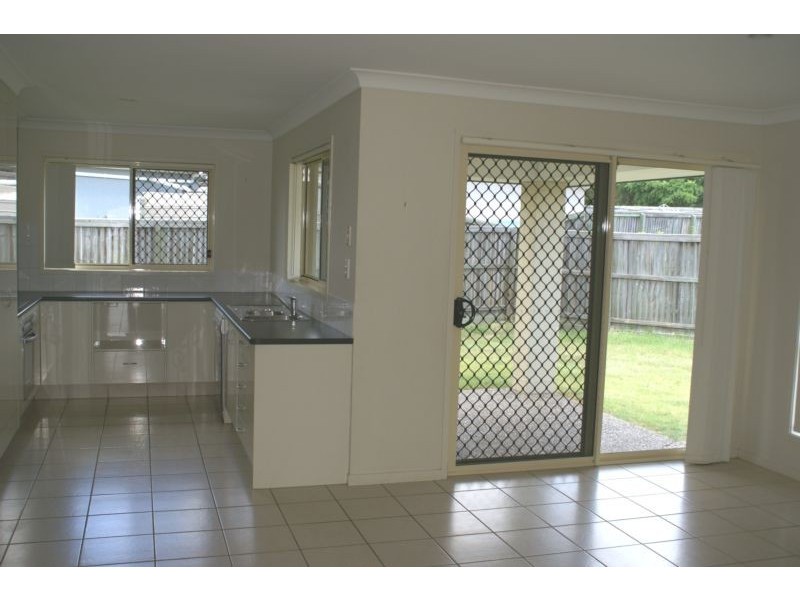 13 Waratah Court, Yamanto QLD 4305
