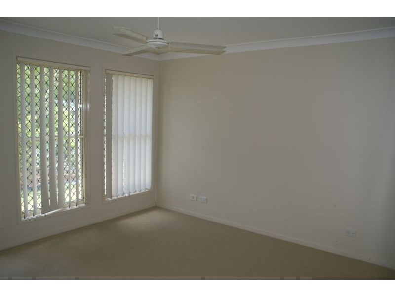 13 Waratah Court, Yamanto QLD 4305