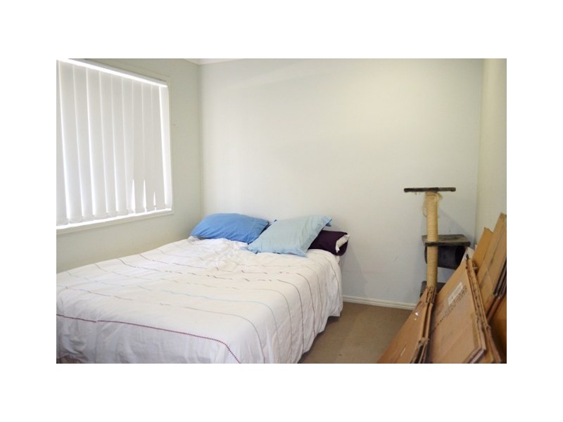 4 Dornoch Cres, Raceview QLD 4305