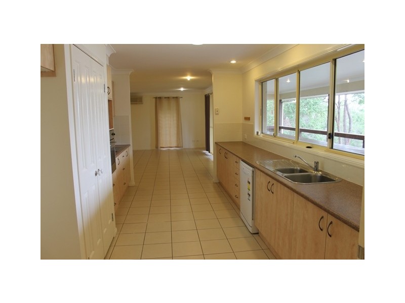37 Highlands Terrace, Springfield Lakes QLD 4300