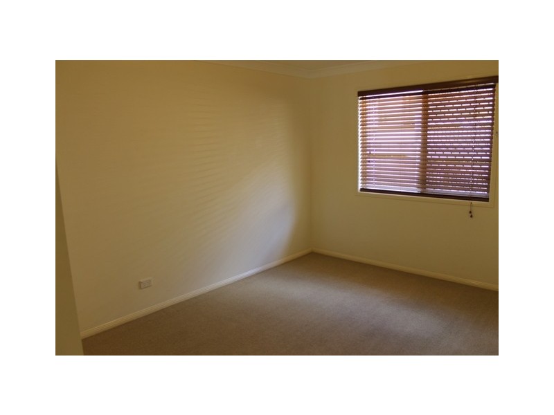 37 Highlands Terrace, Springfield Lakes QLD 4300