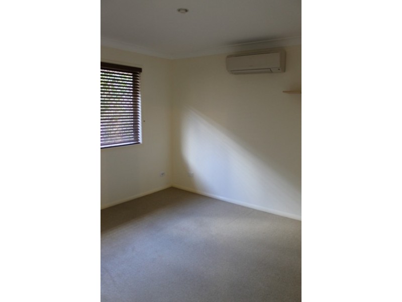 37 Highlands Terrace, Springfield Lakes QLD 4300