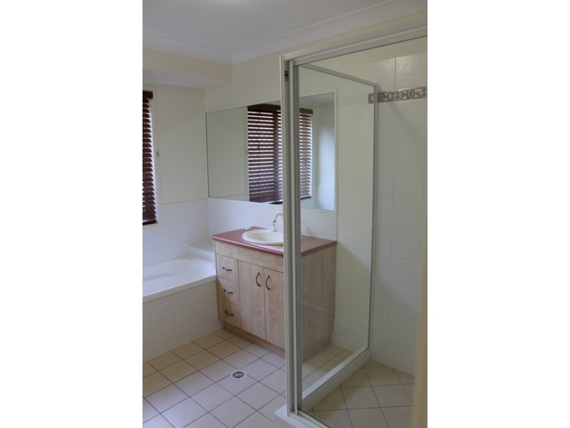37 Highlands Terrace, Springfield Lakes QLD 4300