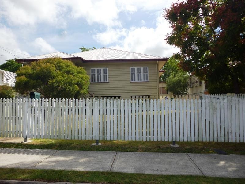 38a Clifton Street, Booval QLD 4304