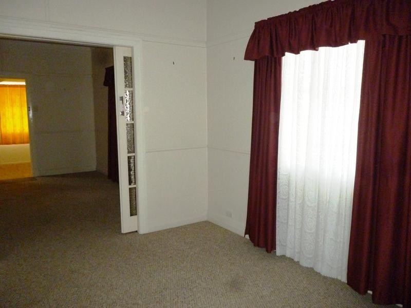 38a Clifton Street, Booval QLD 4304