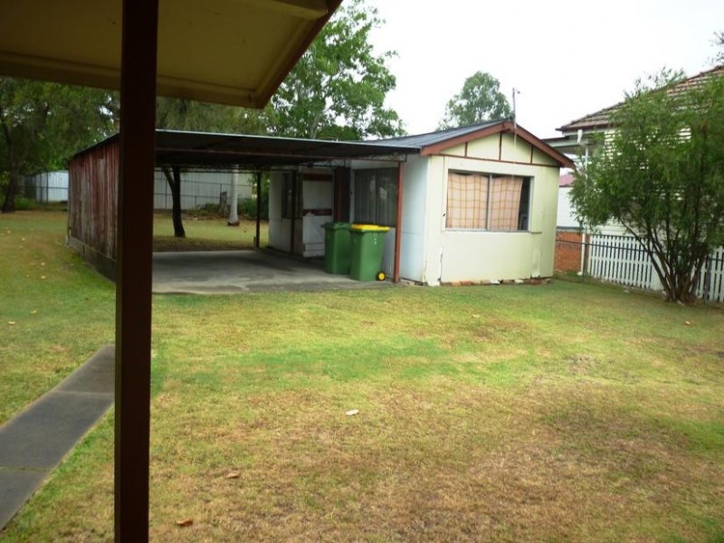38a Clifton Street, Booval QLD 4304