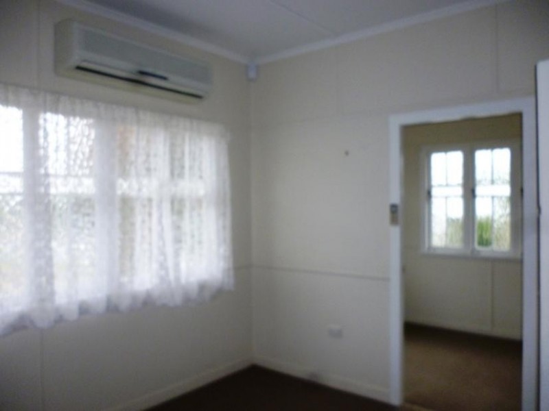 38a Clifton Street, Booval QLD 4304