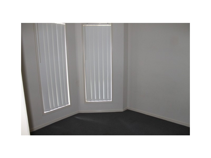 16 Neumann Place, Leichhardt QLD 4305