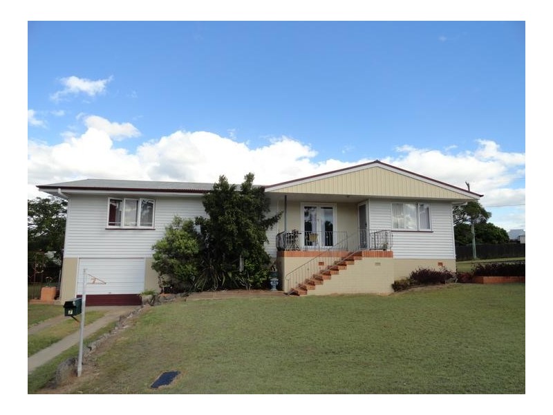 7 Albert Street, North Ipswich QLD 4305
