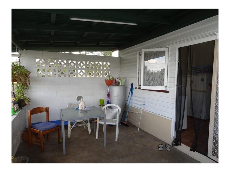 7 Albert Street, North Ipswich QLD 4305