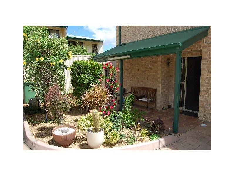 5/4 Mary Street, Bundamba QLD 4304