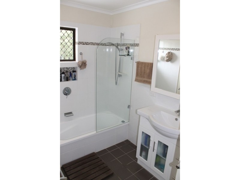 19 William Street, Rosewood QLD 4340