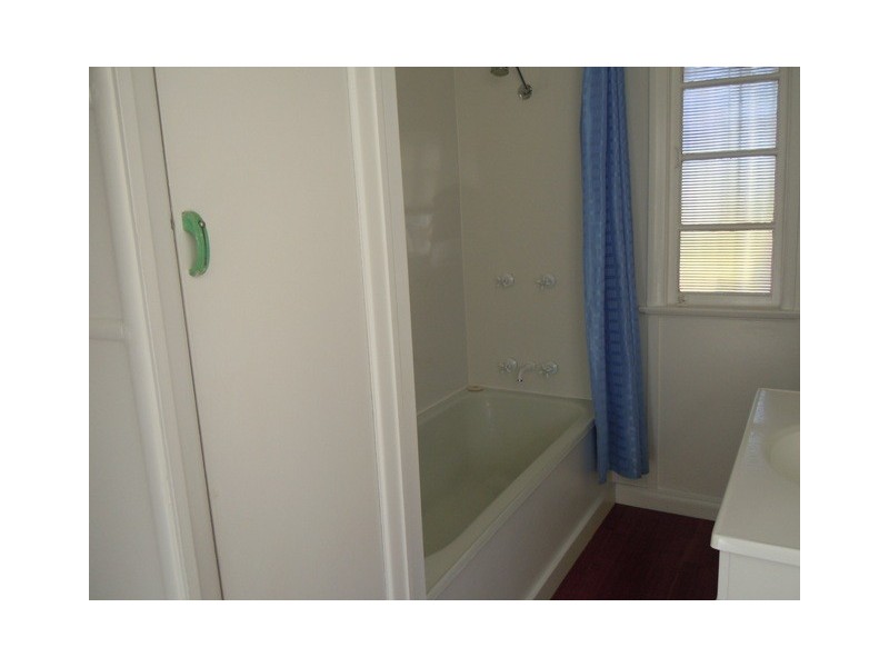 12 Gladstone Road, Sadliers Crossing QLD 4305