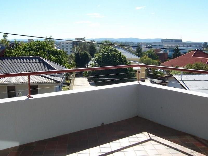 4/3 Court Street, Ipswich QLD 4305