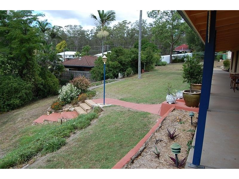 21 Alice Street, Blackstone QLD 4304