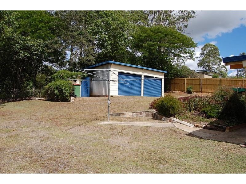 21 Alice Street, Blackstone QLD 4304