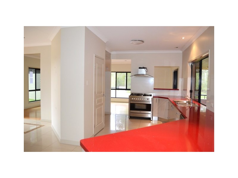 21 Kelso Close, Yamanto QLD 4305