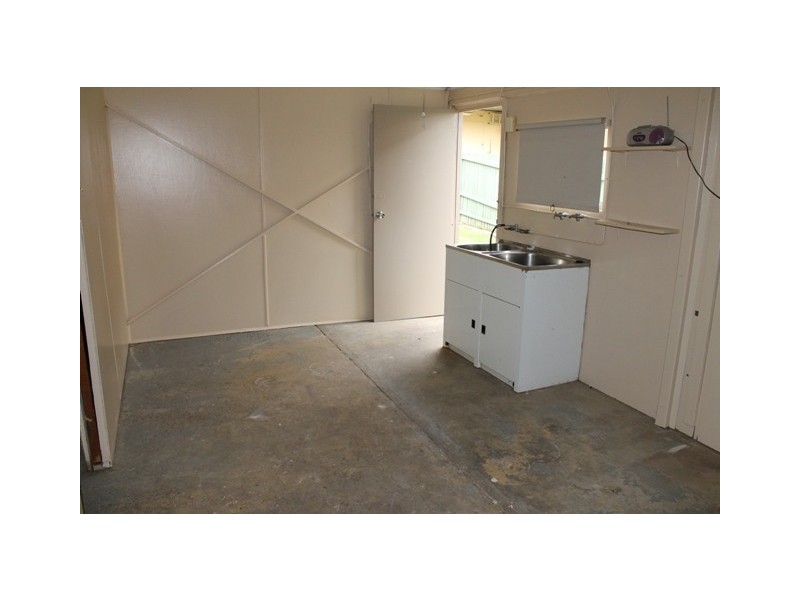 4 Bryant Street, Bundamba QLD 4304