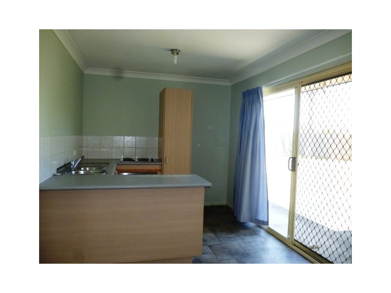 6 Battersby Street, One Mile QLD 4305