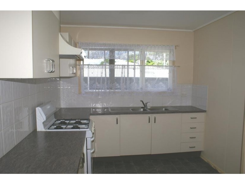 18 Felette Street, Leichhardt QLD 4305