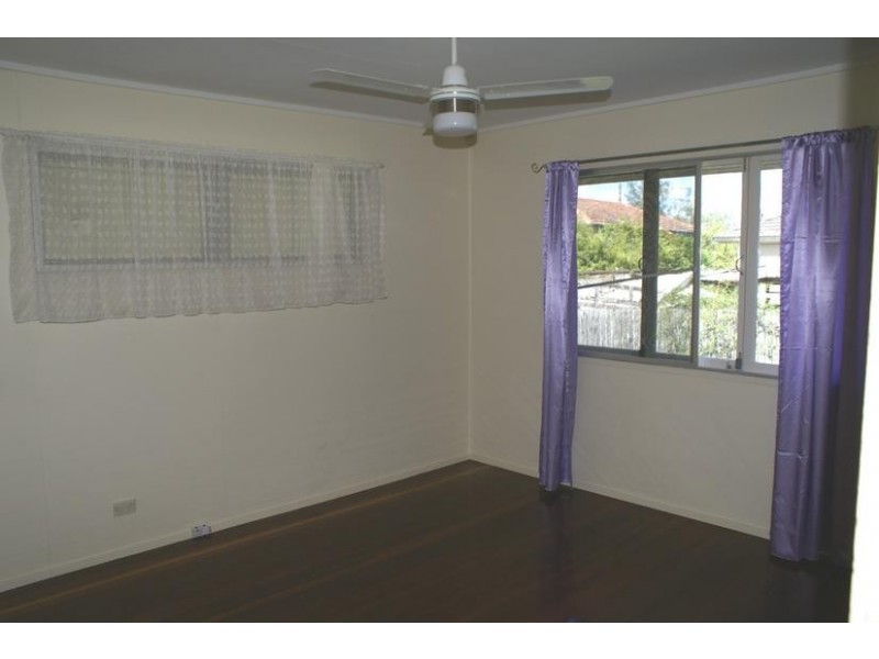 18 Felette Street, Leichhardt QLD 4305