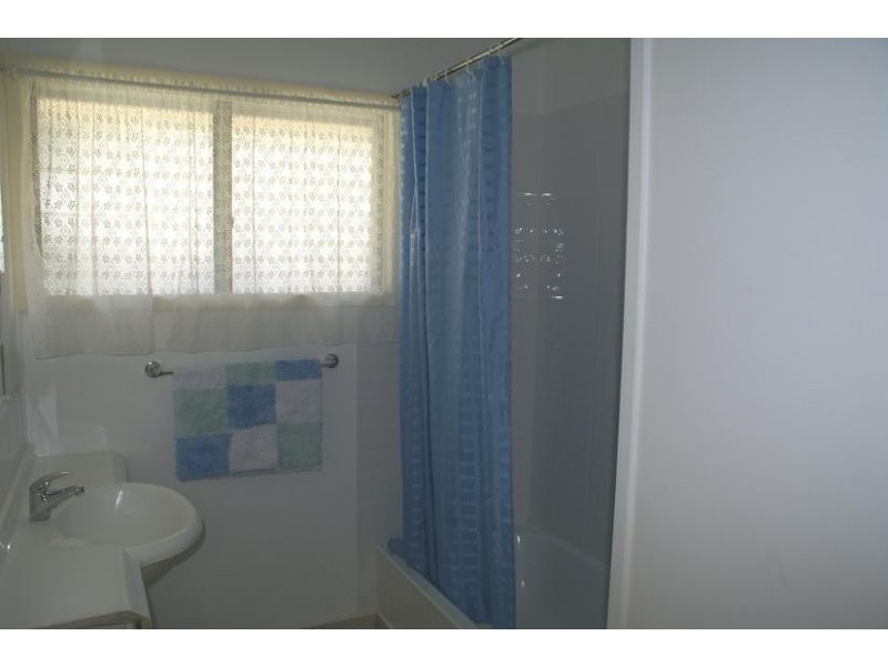 18 Felette Street, Leichhardt QLD 4305