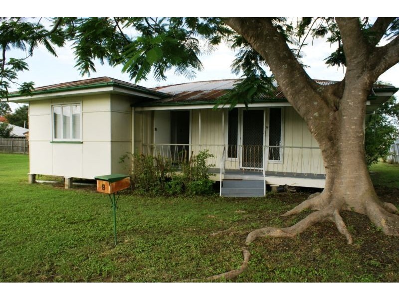 9 Dudleigh Street, Booval QLD 4304