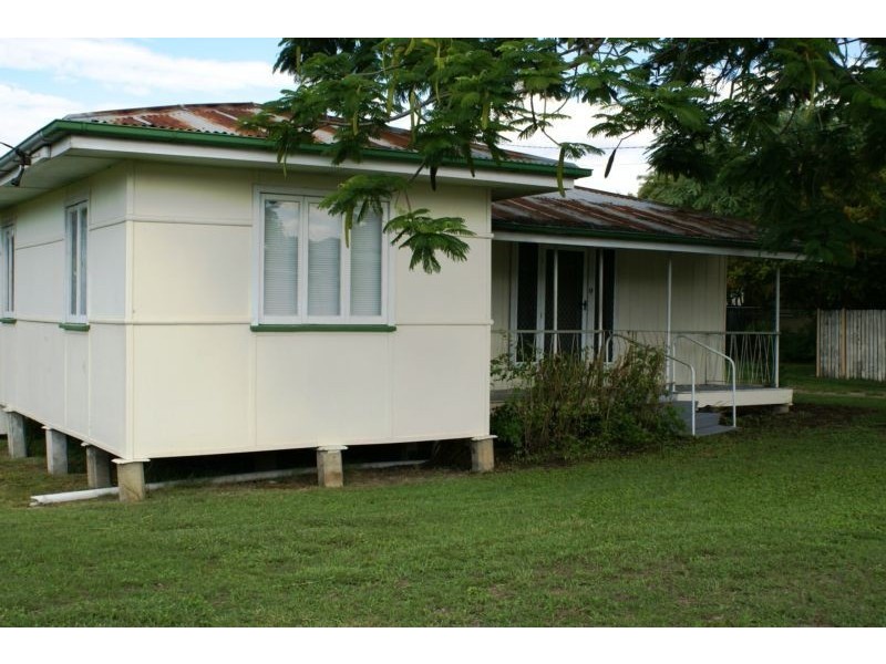 9 Dudleigh Street, Booval QLD 4304