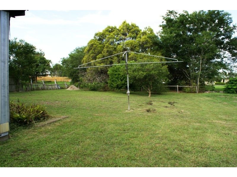 9 Dudleigh Street, Booval QLD 4304
