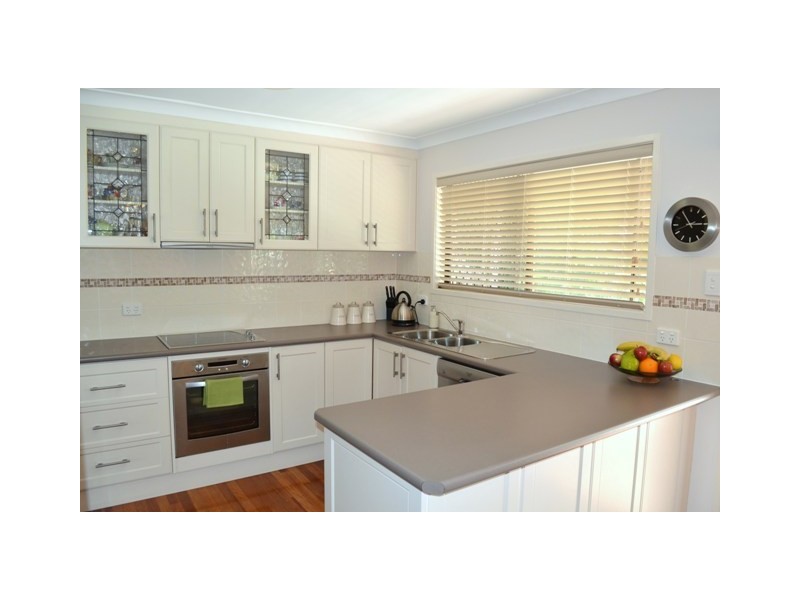 27 Mary Street, Bundamba QLD 4304