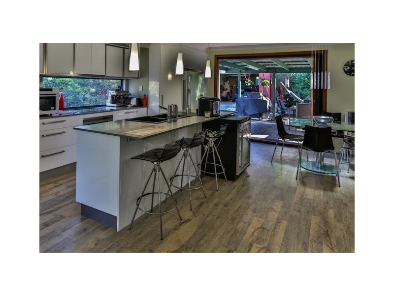 64 South Queensborough Parade, Karalee QLD 4306