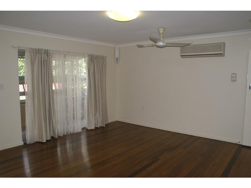 7 Devon Street, Eastern Heights QLD 4305