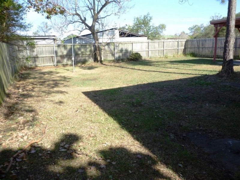 10 Jessica Street, Riverview QLD 4303