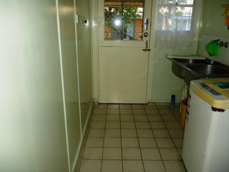 10 Jessica Street, Riverview QLD 4303