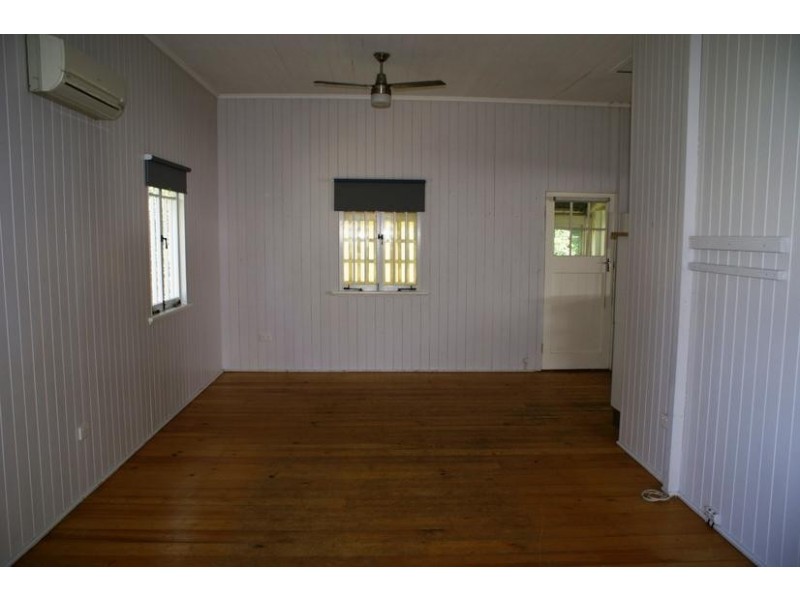 7 Siemons Street, One Mile QLD 4305