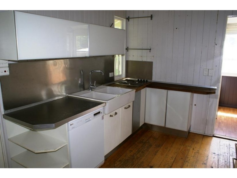 7 Siemons Street, One Mile QLD 4305