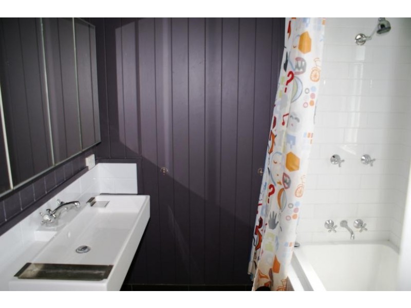 7 Siemons Street, One Mile QLD 4305