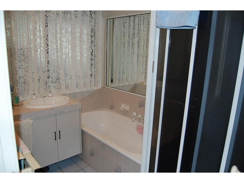 55 Sydney Street, Brassall QLD 4305