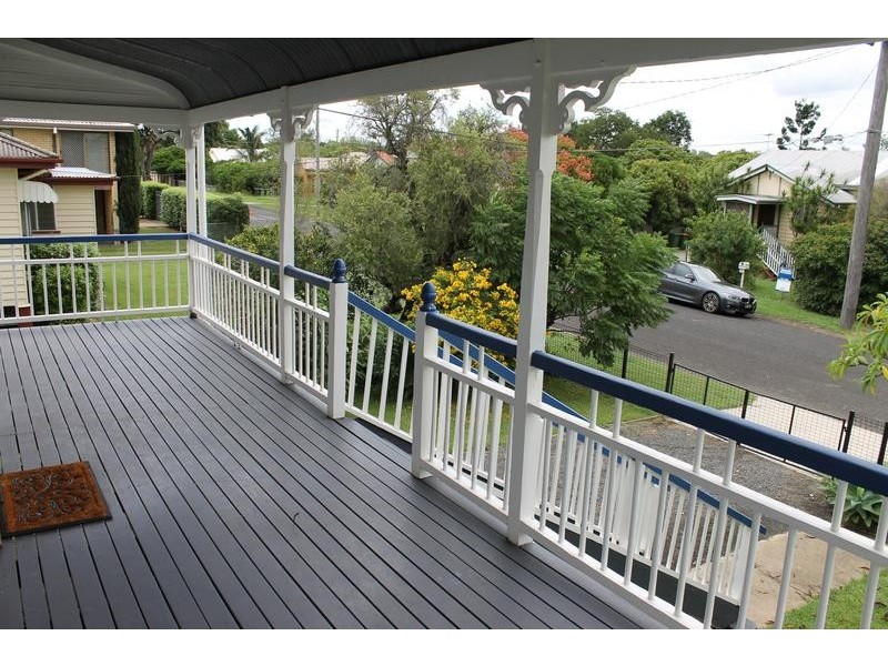 25 Alexandra Street, Booval QLD 4304