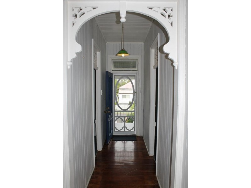 25 Alexandra Street, Booval QLD 4304