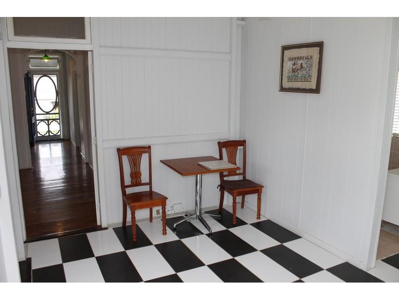 25 Alexandra Street, Booval QLD 4304