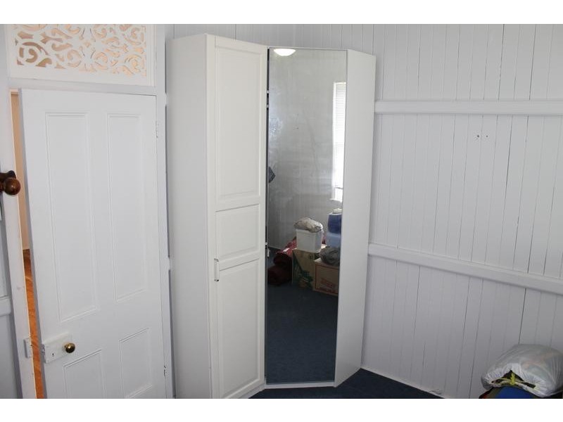 25 Alexandra Street, Booval QLD 4304