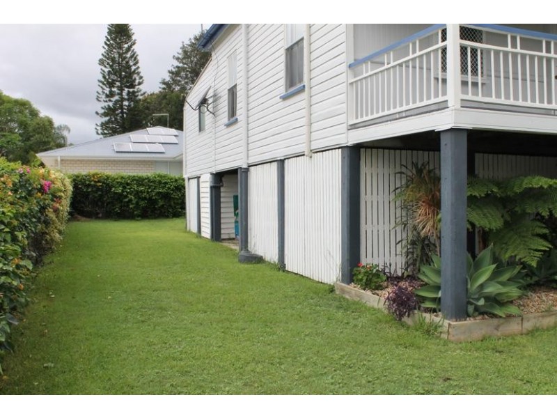 25 Alexandra Street, Booval QLD 4304