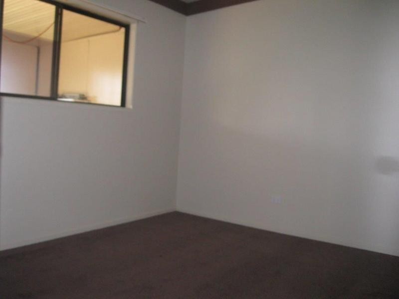 53 Lobb Street, Churchill QLD 4305