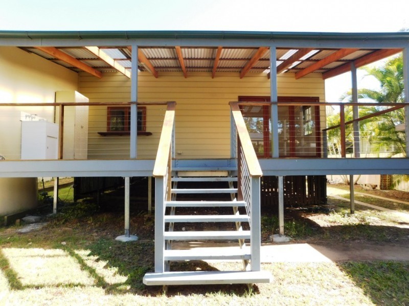 14 Jones Street, Blackstone QLD 4304