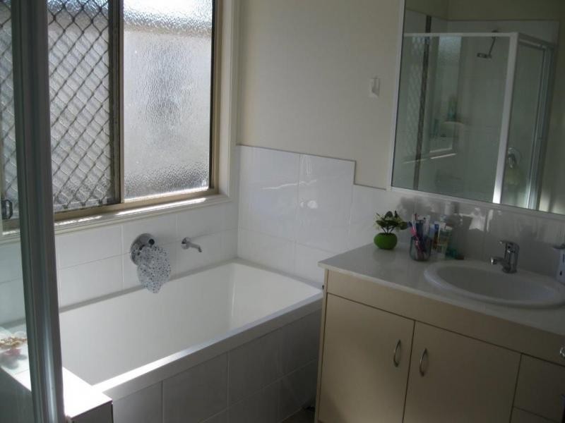 3 Heathwood Place, Collingwood Park QLD 4301