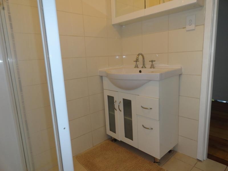 8 Vale Street, Bundamba QLD 4304